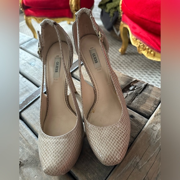Nude snake print Guess Heels ( as new) - Picture 6 of 7